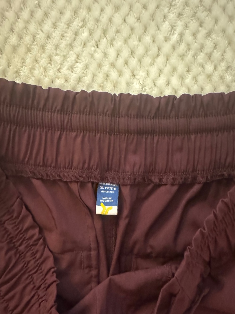 Maroon StretchTech pants - Picture 4 of 6